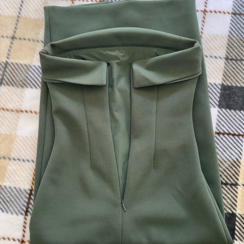 Aritzia FigureKnit™ Eyecatcher Dress - Picture 8 of 8